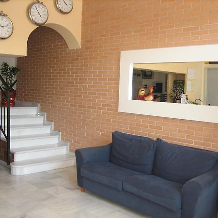 Hostal Madruga Elche Extérieur photo