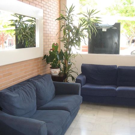 Hostal Madruga Elche Extérieur photo