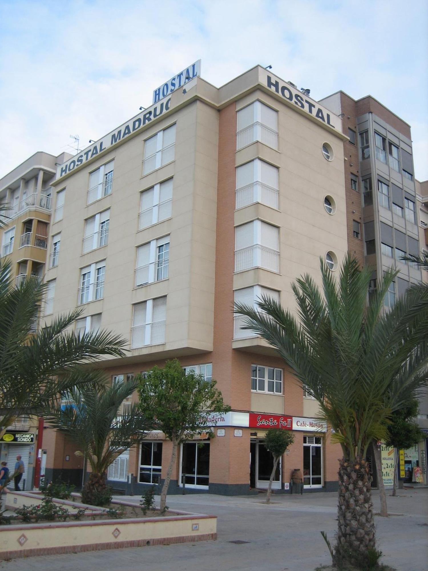 Hostal Madruga Elche Extérieur photo